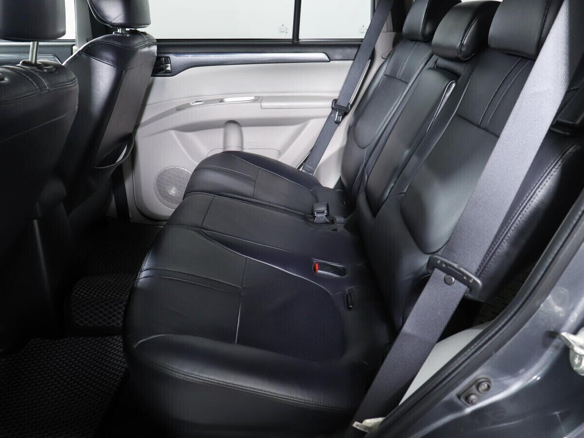 Mitsubishi Pajero Sport, 2.5 л, АТ, 2014 фото 1