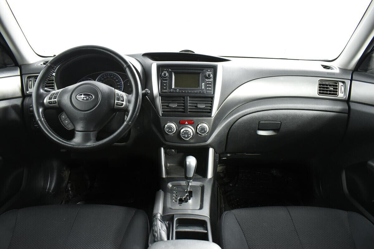 Subaru Forester, 2.0 л, АТ, 2011 фото 8