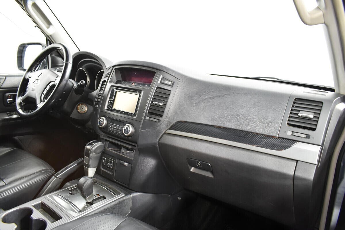 Mitsubishi Pajero, 3.2 л, АТ, 2007 фото 2