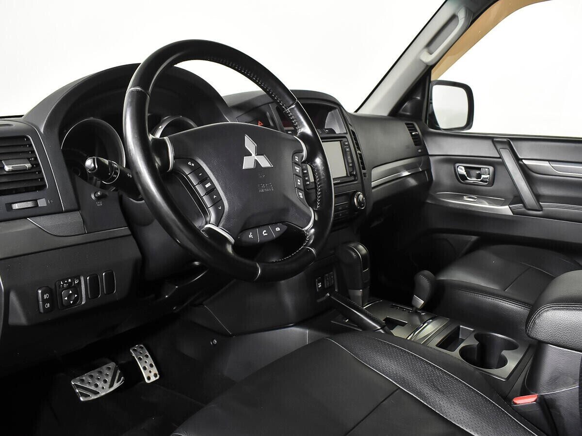 Mitsubishi Pajero, 3.2 л, АТ, 2011 фото 7