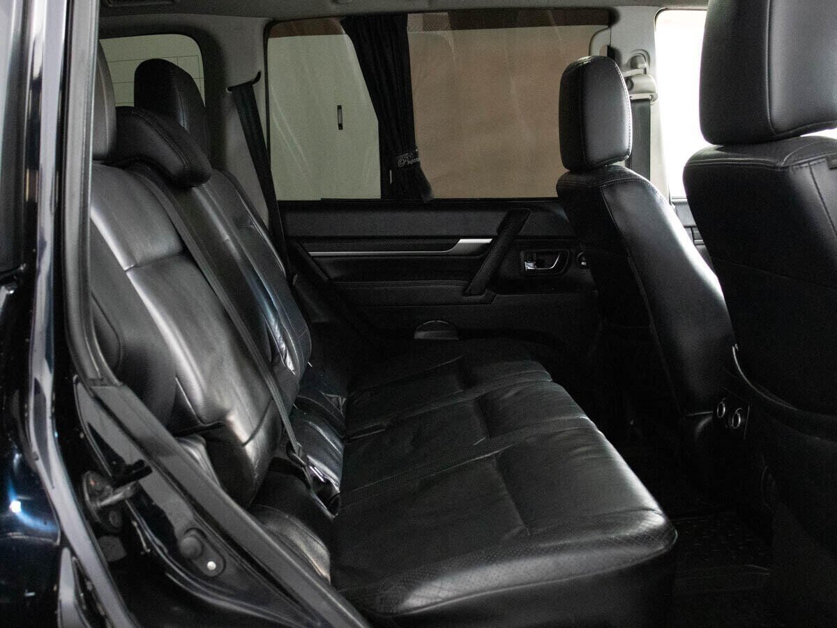 Mitsubishi Pajero, 3.2 л, АТ, 2011 фото 1