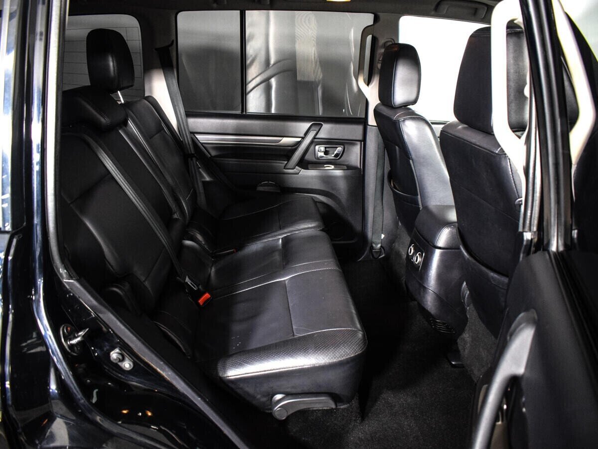 Mitsubishi Pajero, 3.2 л, АТ, 2011 фото 1
