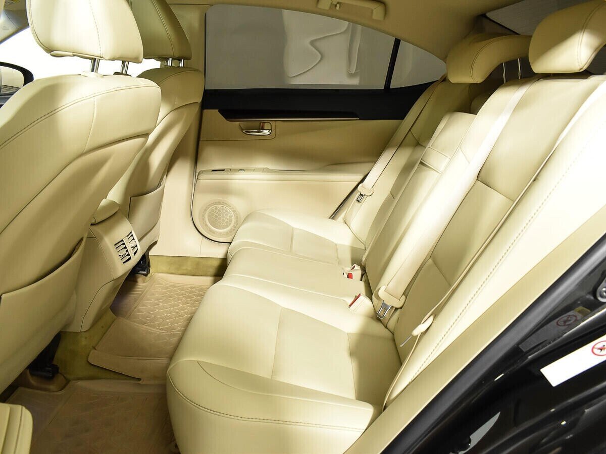 Lexus ES, 2.5 л, АТ, 2013 фото 1