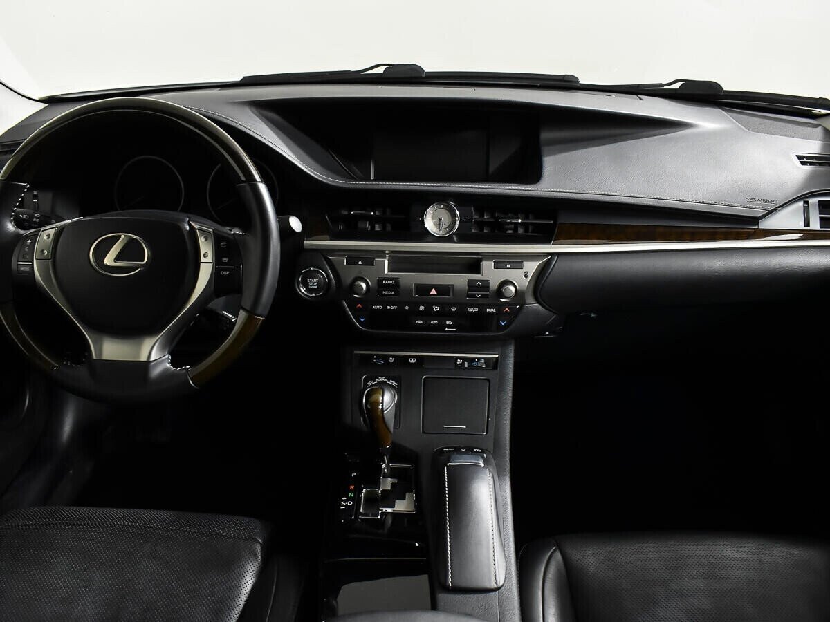 Lexus ES, 2.5 л, АТ, 2014 фото 9