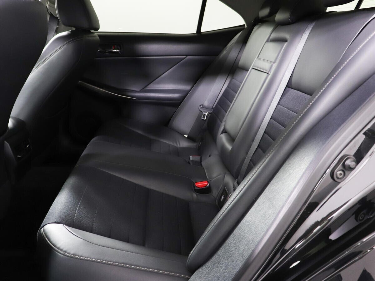 Lexus IS, 2.5 л, АТ, 2013 фото 1