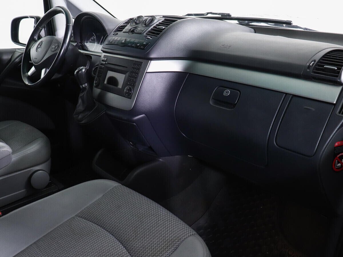 Mercedes-Benz Viano, 2.1 л, АТ, 2012 фото 10