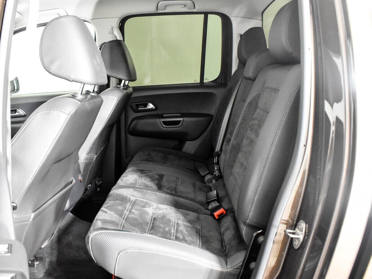 Volkswagen Amarok, 2.0 л, АТ, 2016 фото 1