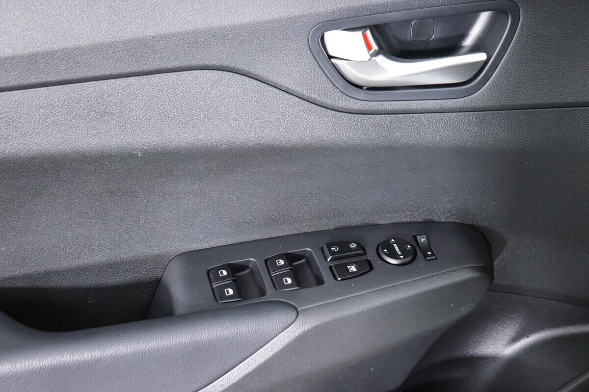 Hyundai Solaris, 1.6 л, АТ, 2021 фото 5