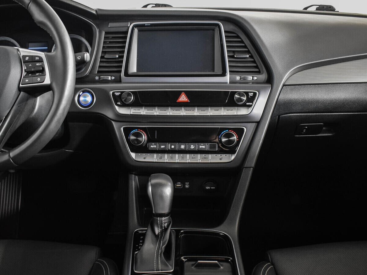 Hyundai Sonata, 2.0 л, АТ, 2019 фото 7