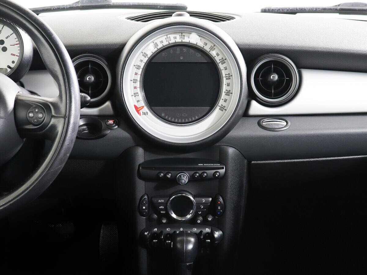 MINI Clubman, 1.6 л, АТ, 2011 фото 8