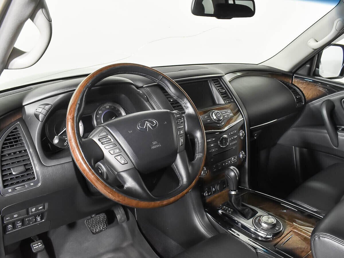 Infiniti QX56, 5.6 л, АТ, 2011 фото 7