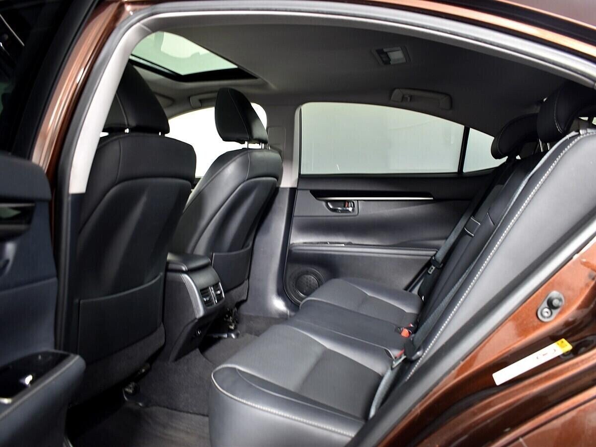 Lexus ES, 2.0 л, АТ, 2015 фото 1