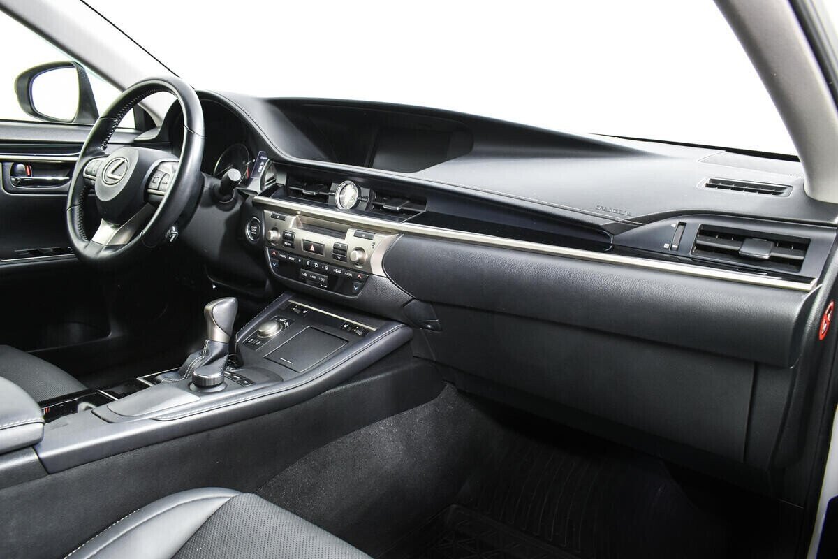 Lexus ES, 2.0 л, АТ, 2018 фото 9