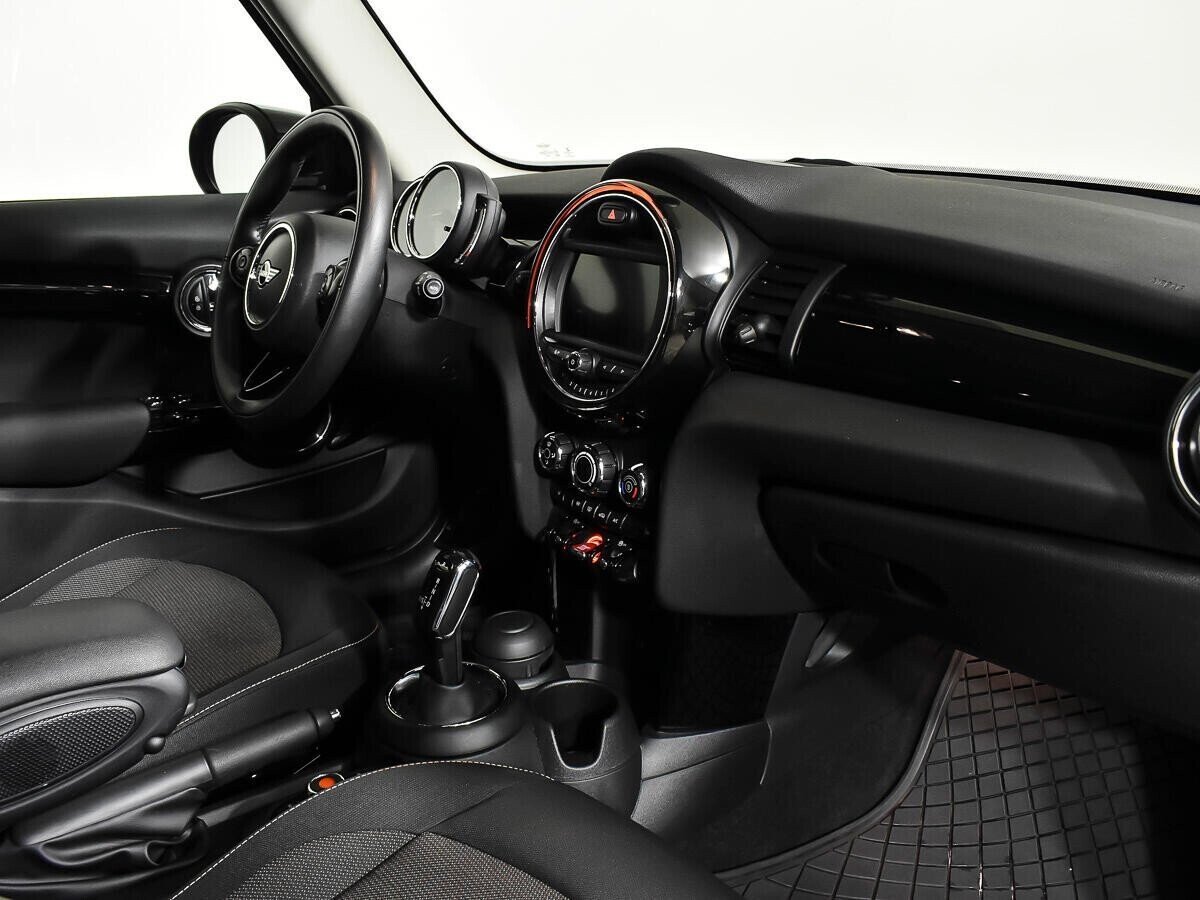 MINI Hatch, 1.5 л, Робот, 2018 фото 11