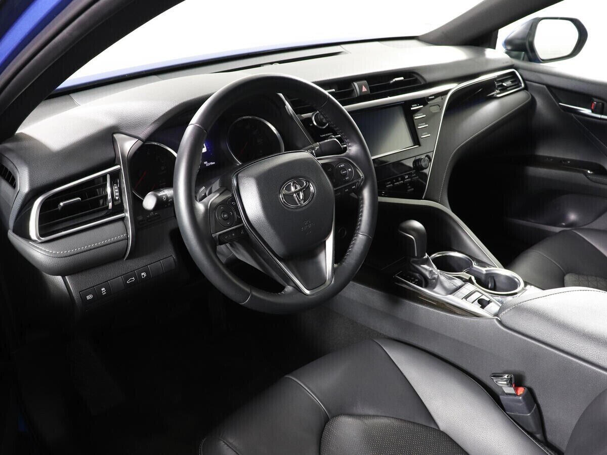 Toyota Camry, 2.5 л, АТ, 2018 фото 7
