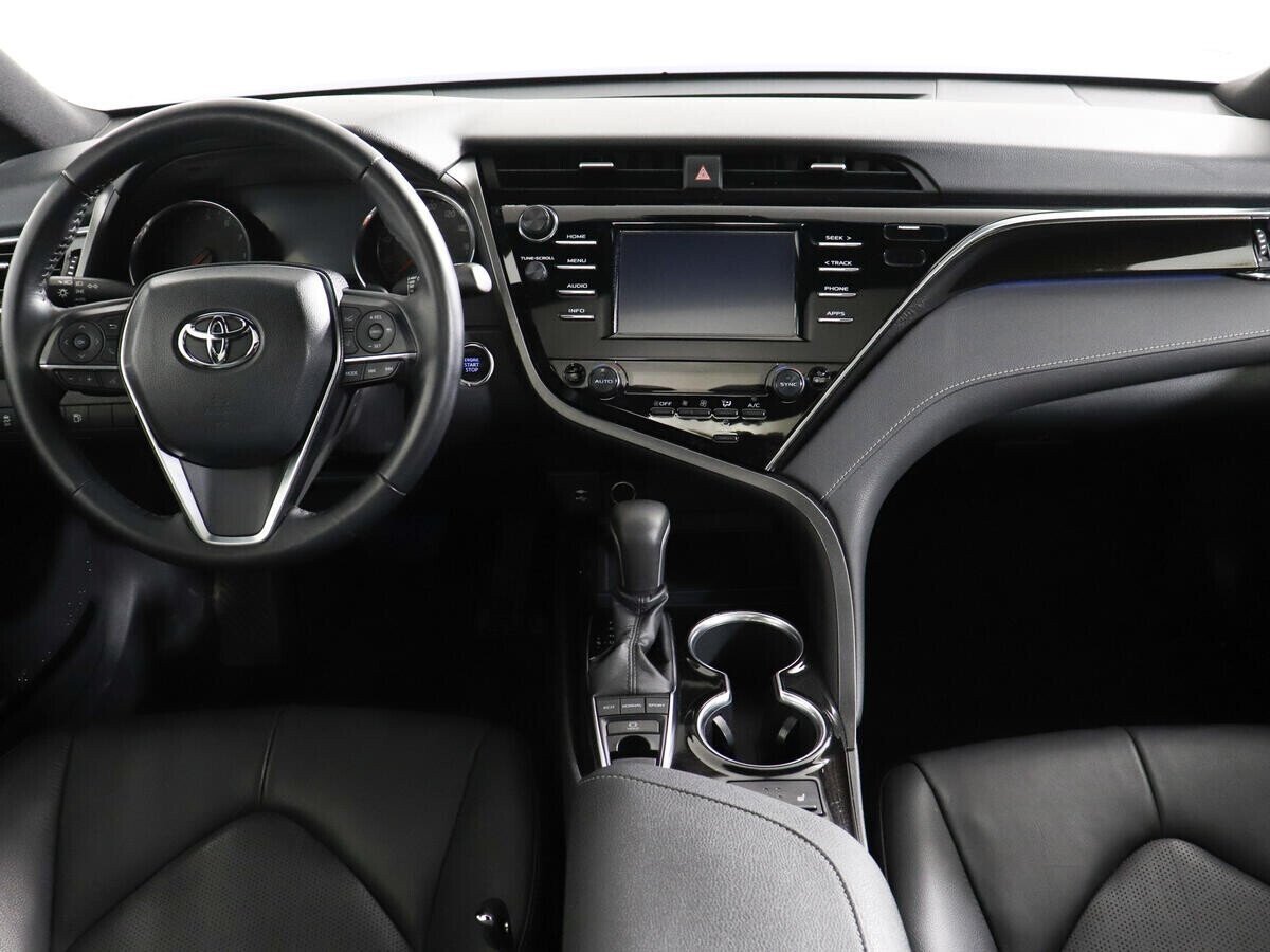 Toyota Camry, 2.5 л, АТ, 2018 фото 10