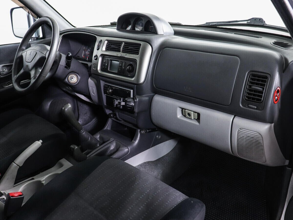Mitsubishi Pajero Sport, 3.0 л, МТ, 2006 фото 2