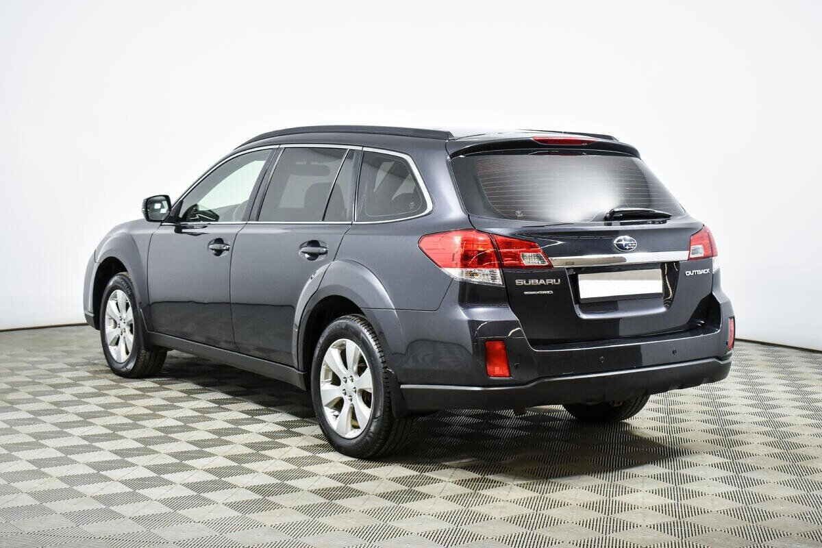 Subaru Outback, 2.5 л, Вариатор, 2014 фото 6