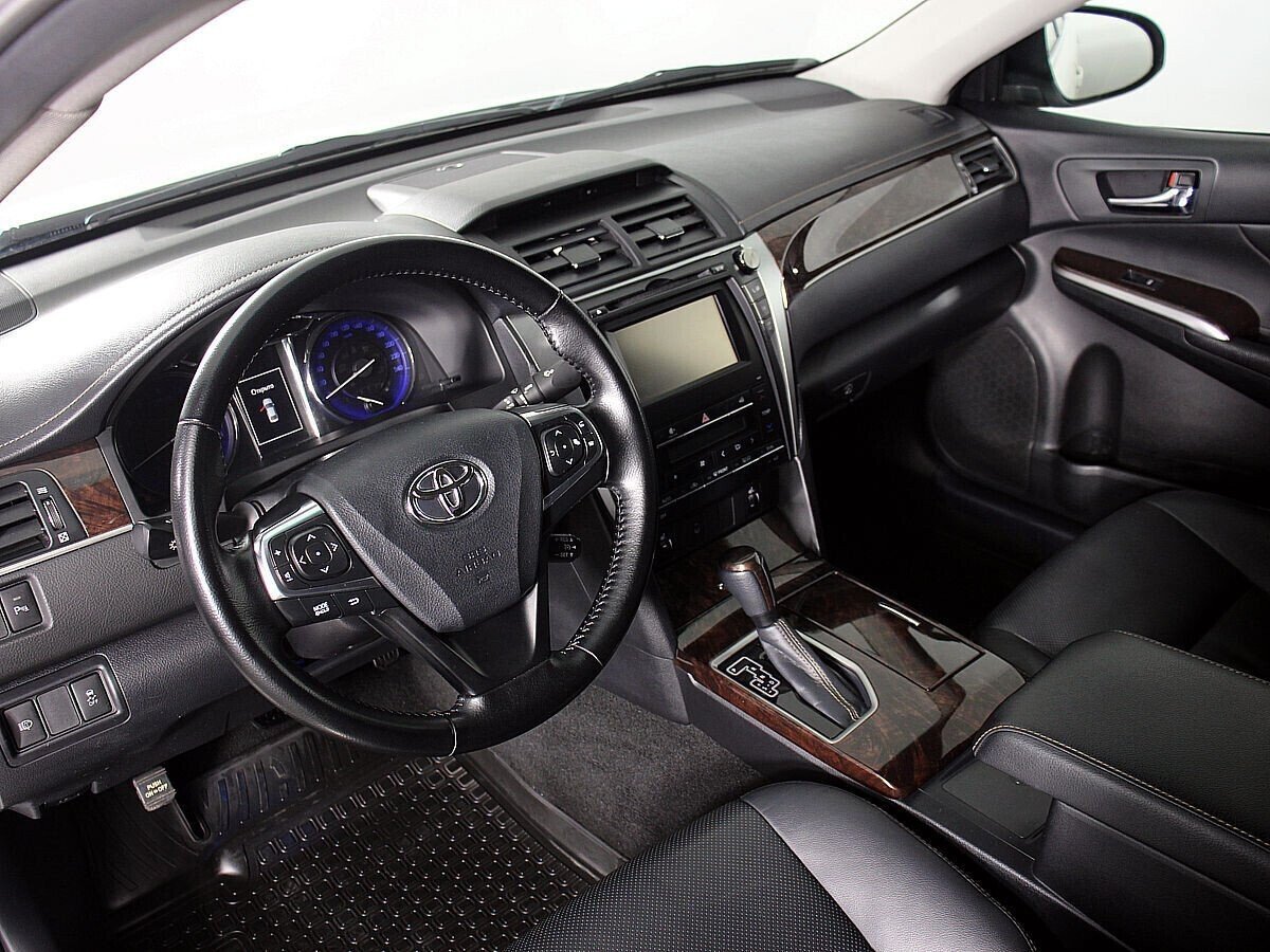 Toyota Camry, 2.5 л, АТ, 2017 фото 7