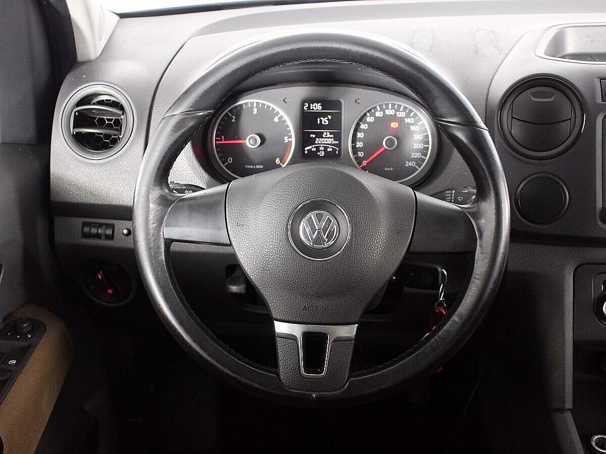 Volkswagen Amarok, 2.0 л, МТ, 2011 фото 2