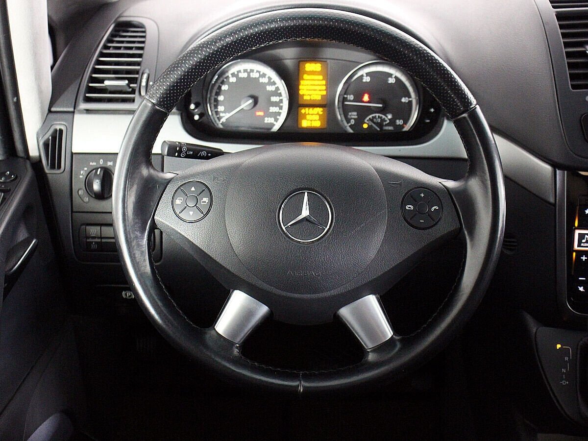 Mercedes-Benz Viano, 2.1 л, АТ, 2012 фото 7