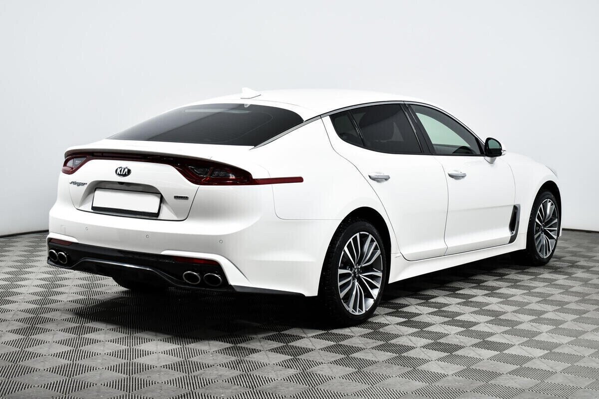 Kia Stinger, 2.0 л, АТ, 2019 фото 4