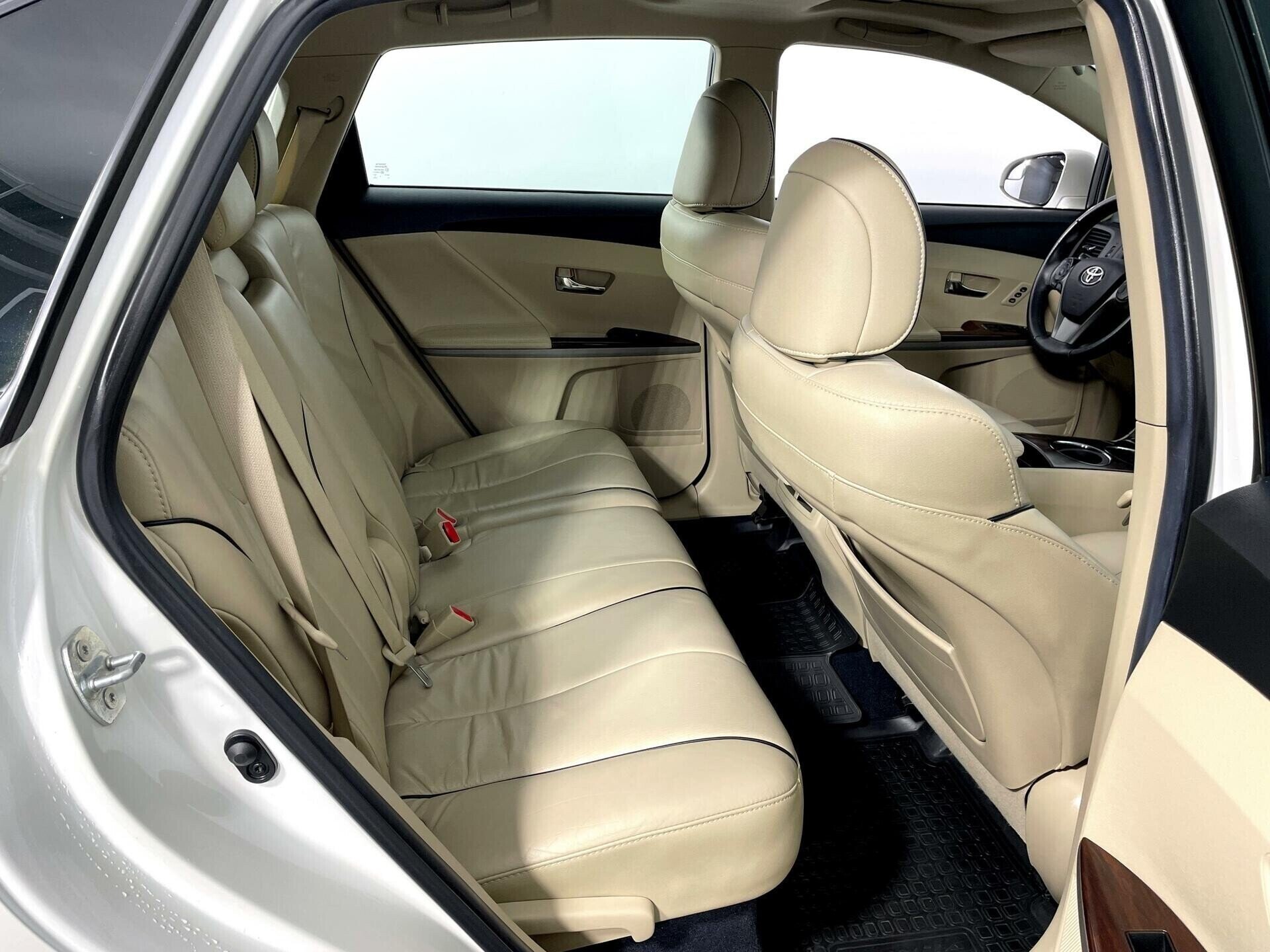 Toyota Venza, 2.7 л, АТ, 2015 фото 1