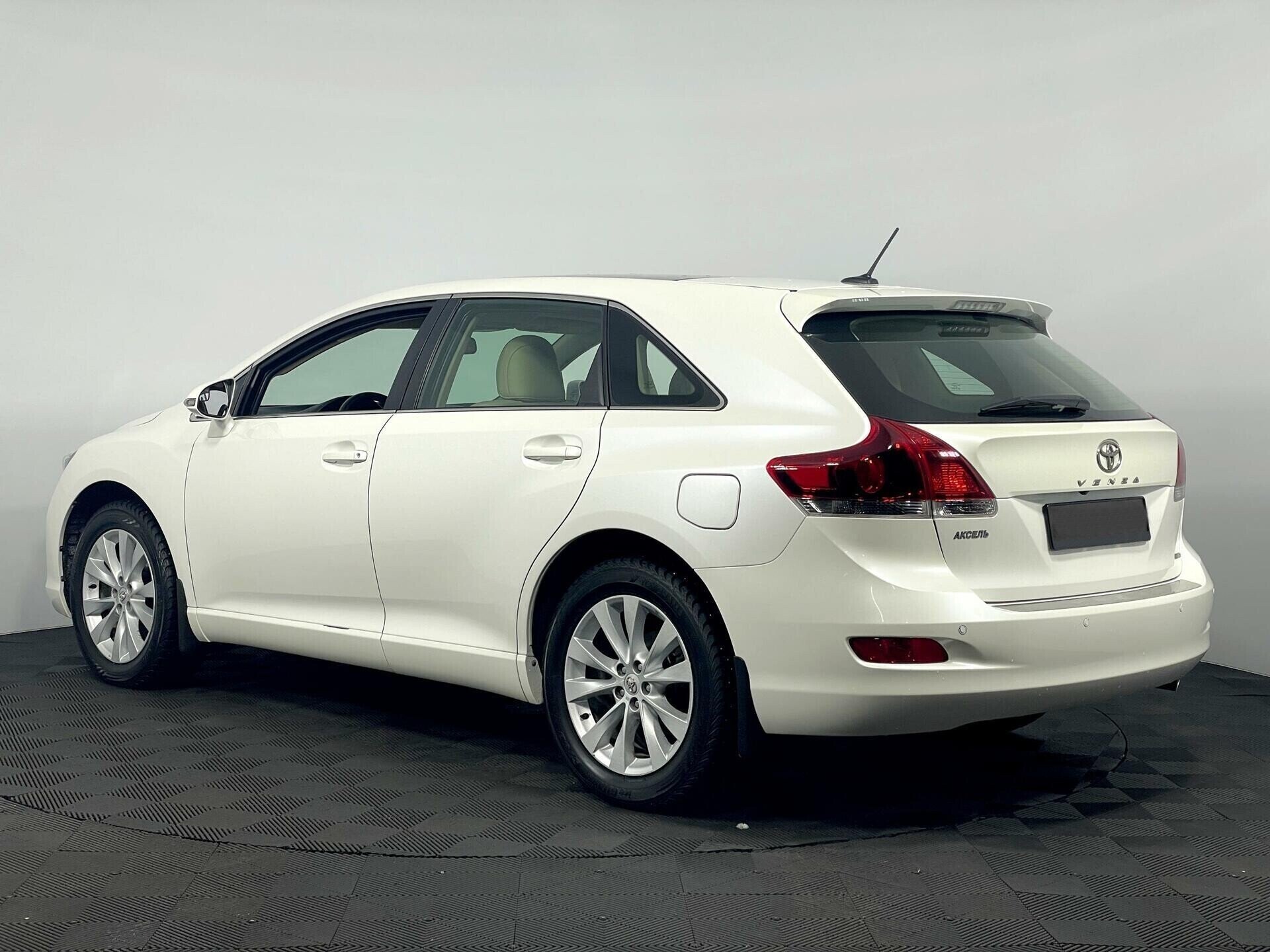 Toyota Venza, 2.7 л, АТ, 2015 фото 6