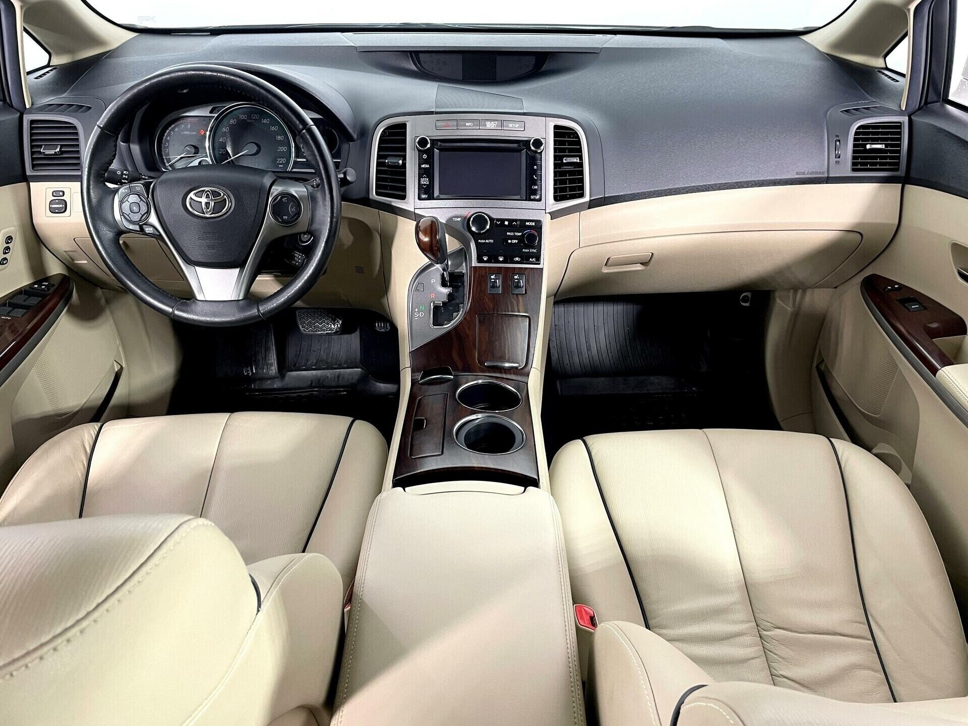 Toyota Venza, 2.7 л, АТ, 2015 фото 9