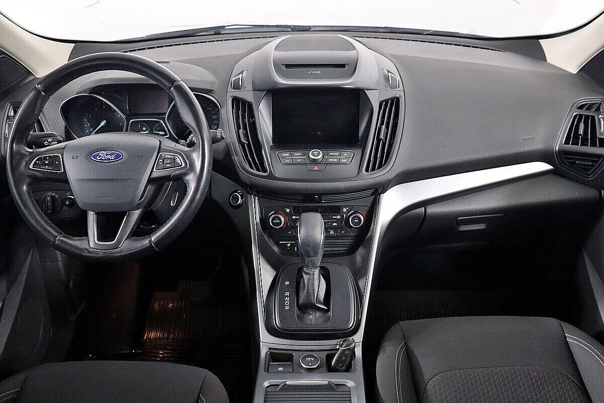 Ford Kuga, 2.5 л, АТ, 2017 фото 9