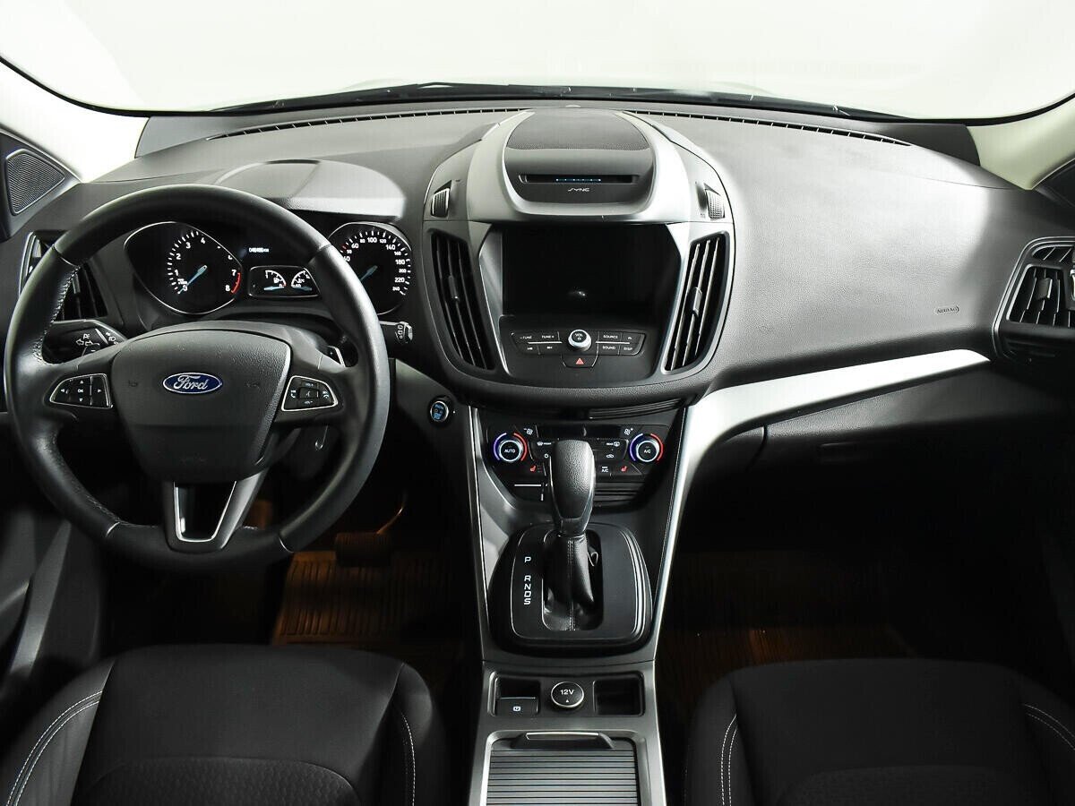 Ford Kuga, 1.5 л, АТ, 2018 фото 2