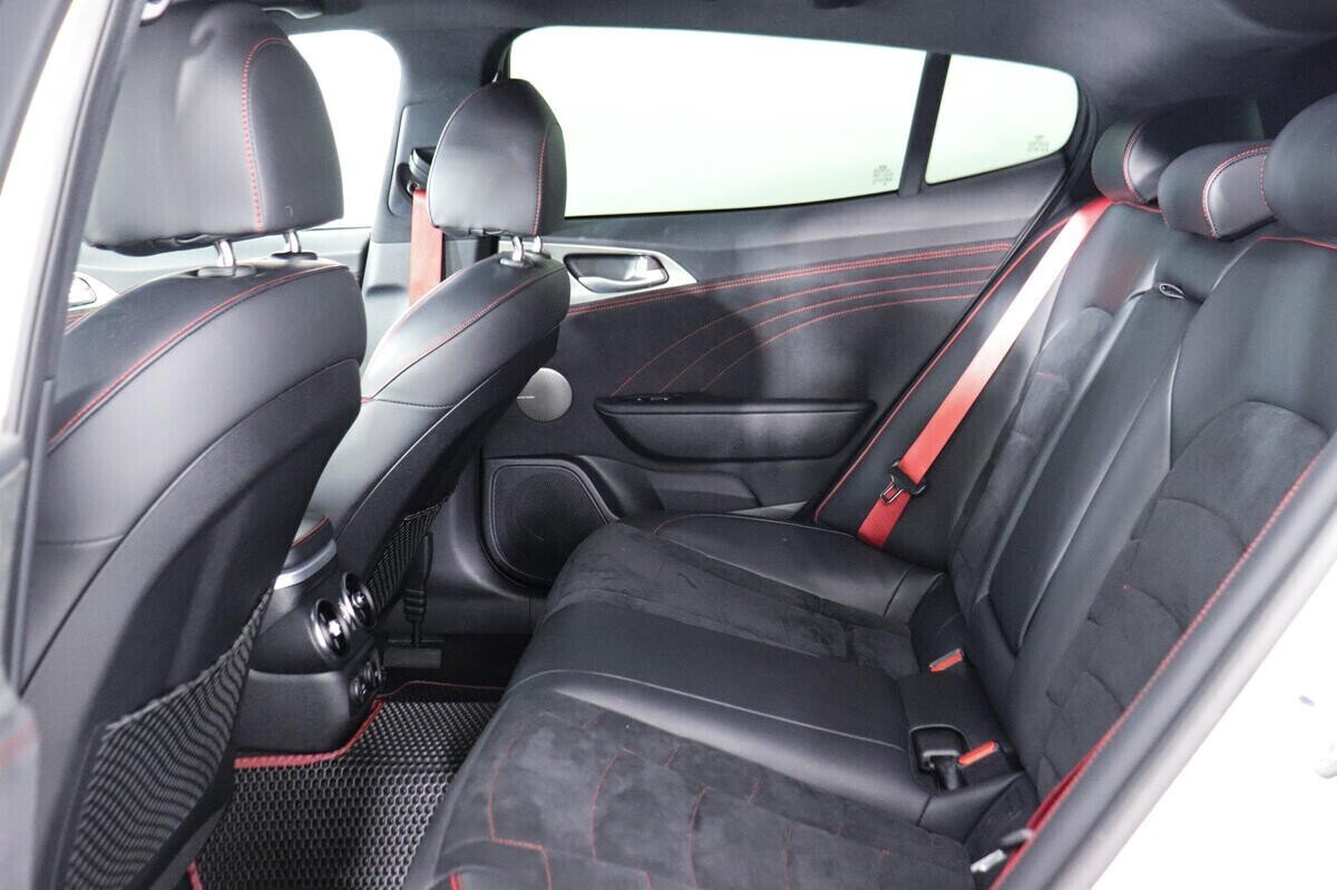 Kia Stinger, 2.0 л, АТ, 2021 фото 1