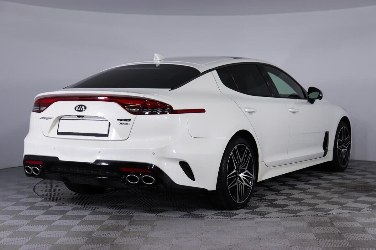 Kia Stinger, 2.0 л, АТ, 2021 фото 4