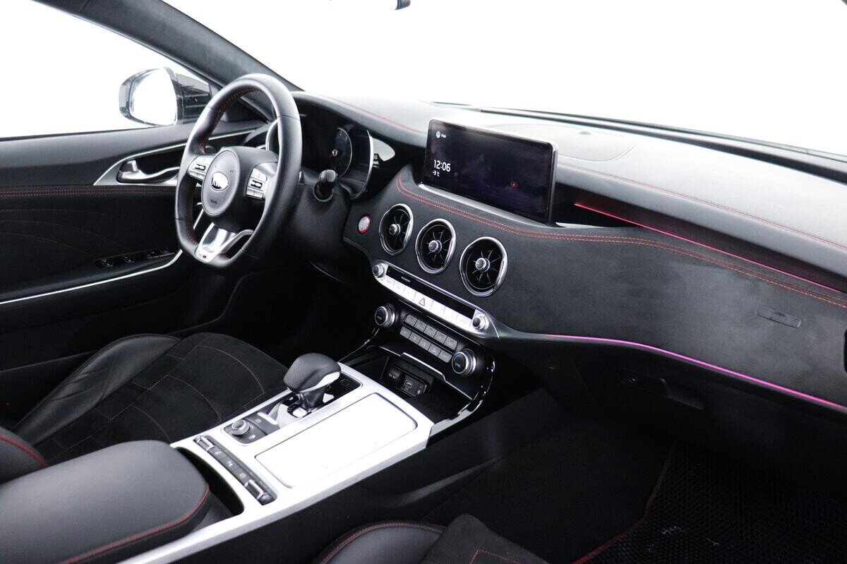 Kia Stinger, 2.0 л, АТ, 2021 фото 9