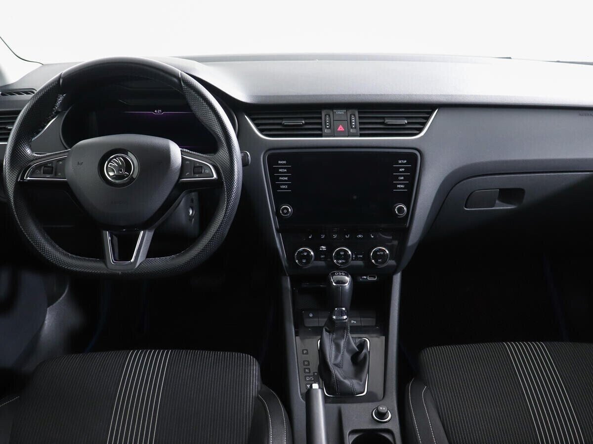 Skoda Octavia, 1.8 л, Робот, 2018 фото 9