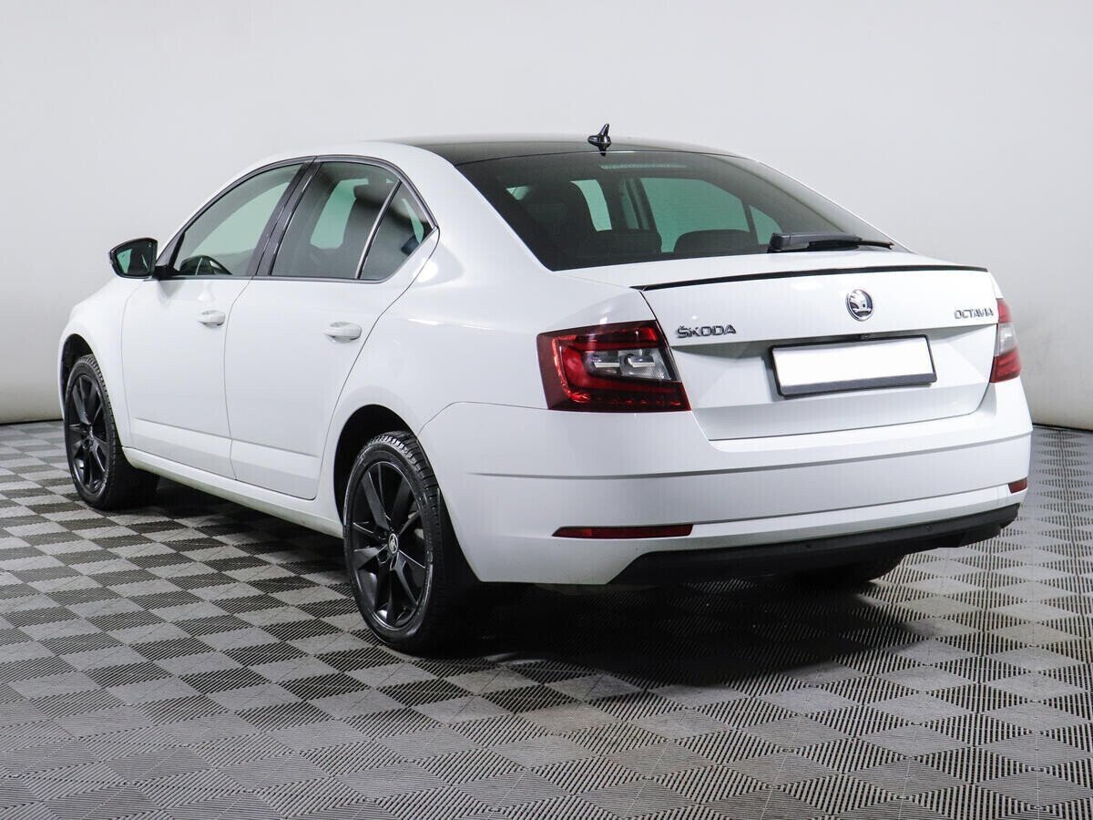 Skoda Octavia, 1.8 л, Робот, 2020 фото 5