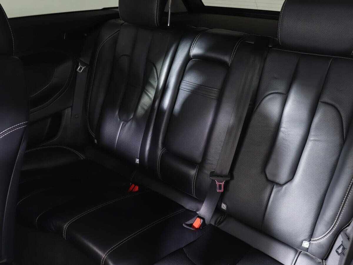 Land Rover Range Rover Evoque, 2.2 л, АТ, 2013 фото 1