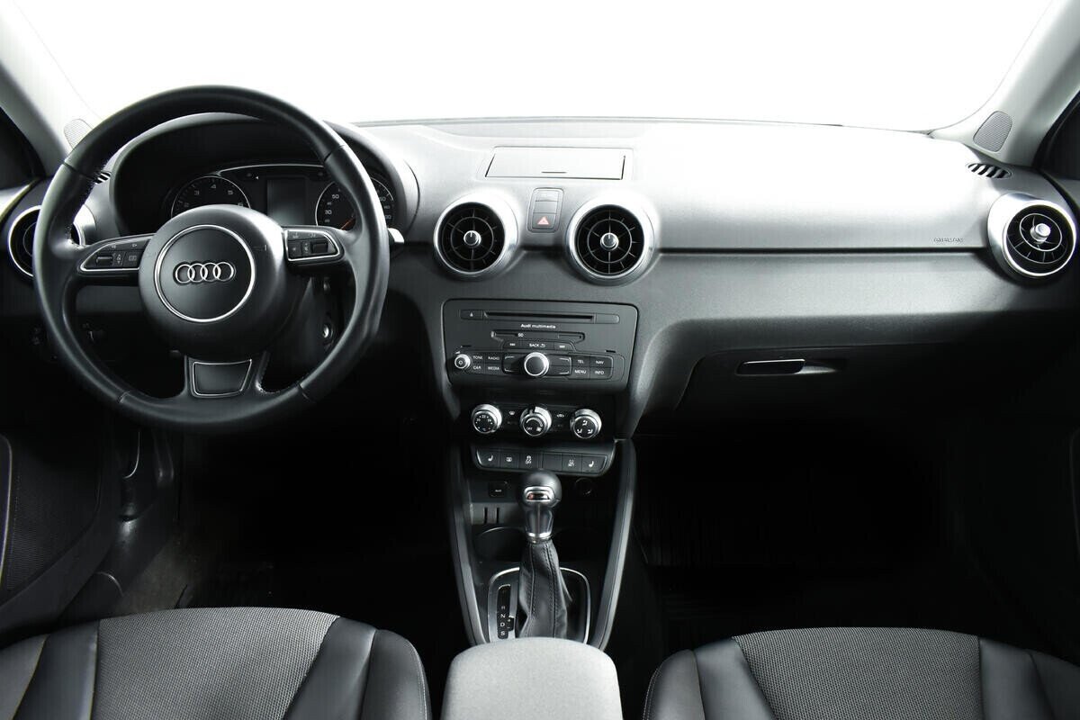 Audi A1, 1.0 л, Робот, 2014 фото 8