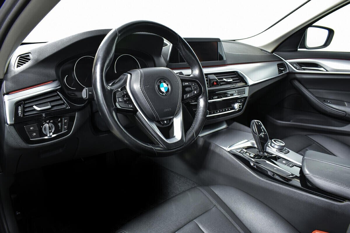 BMW 5 серии, 2.0 л, АТ, 2017 фото 7
