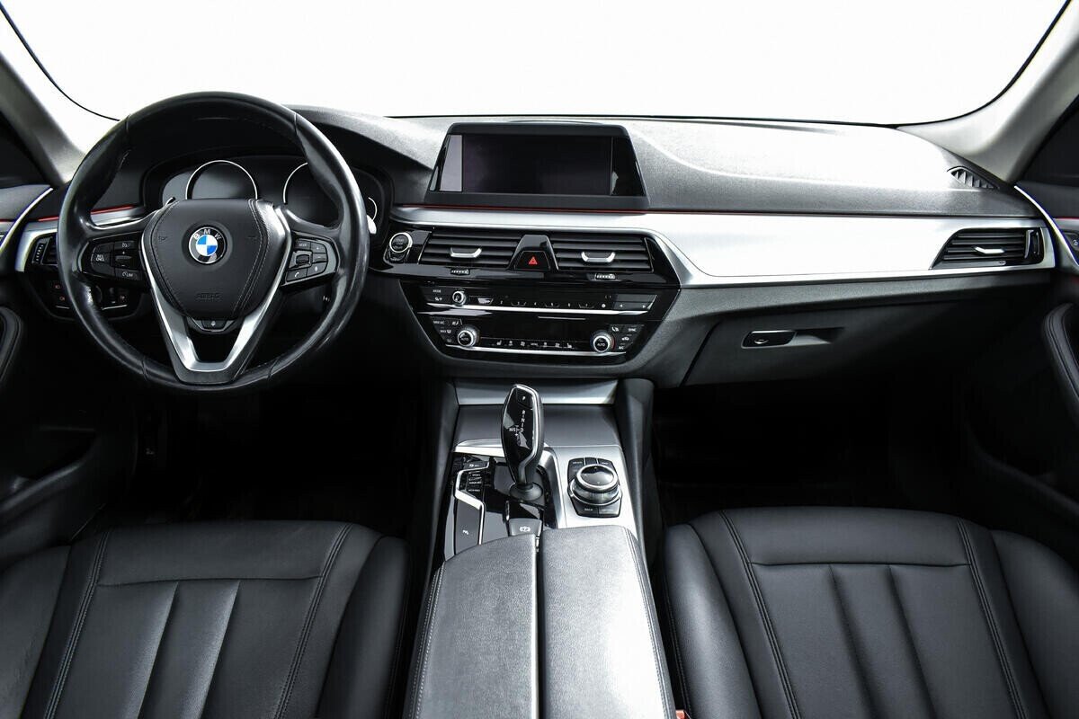 BMW 5 серии, 2.0 л, АТ, 2017 фото 8