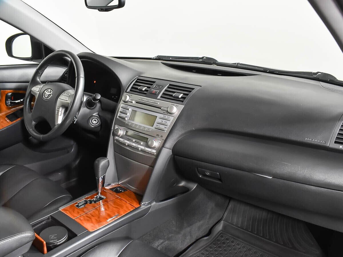 Toyota Camry, 2.4 л, АТ, 2010 фото 10