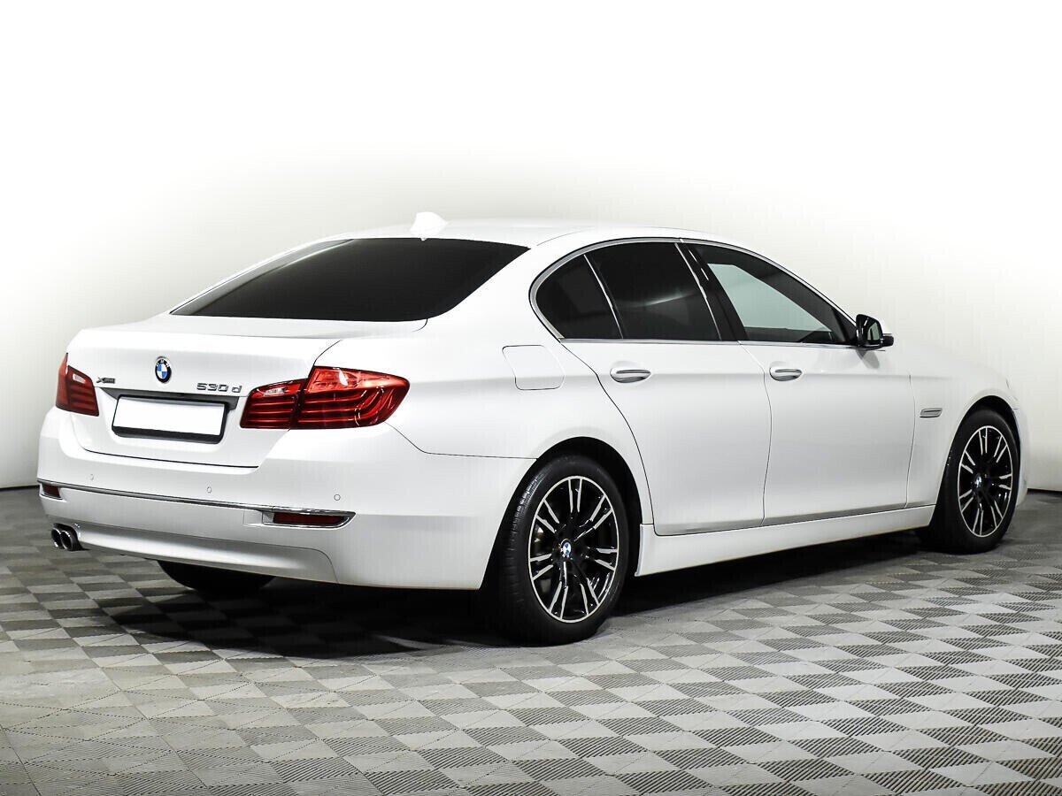 BMW 5 серии, 3.0 л, АТ, 2015 фото 4