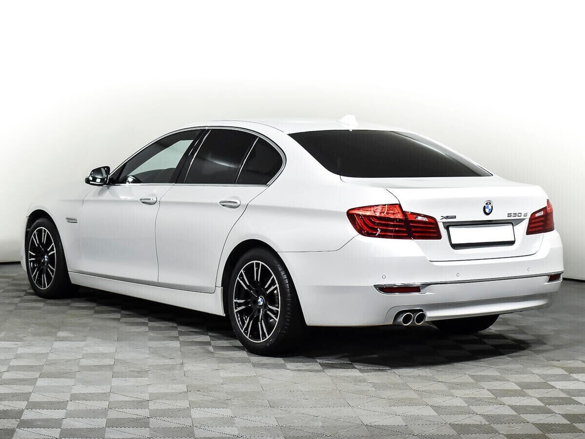 BMW 5 серии, 3.0 л, АТ, 2015 фото 6
