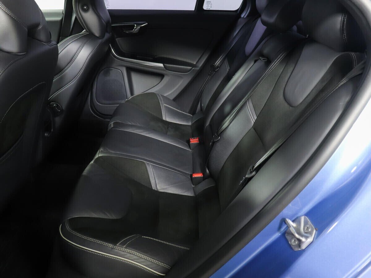 Volvo S60, 2.5 л, АТ, 2014 фото 1