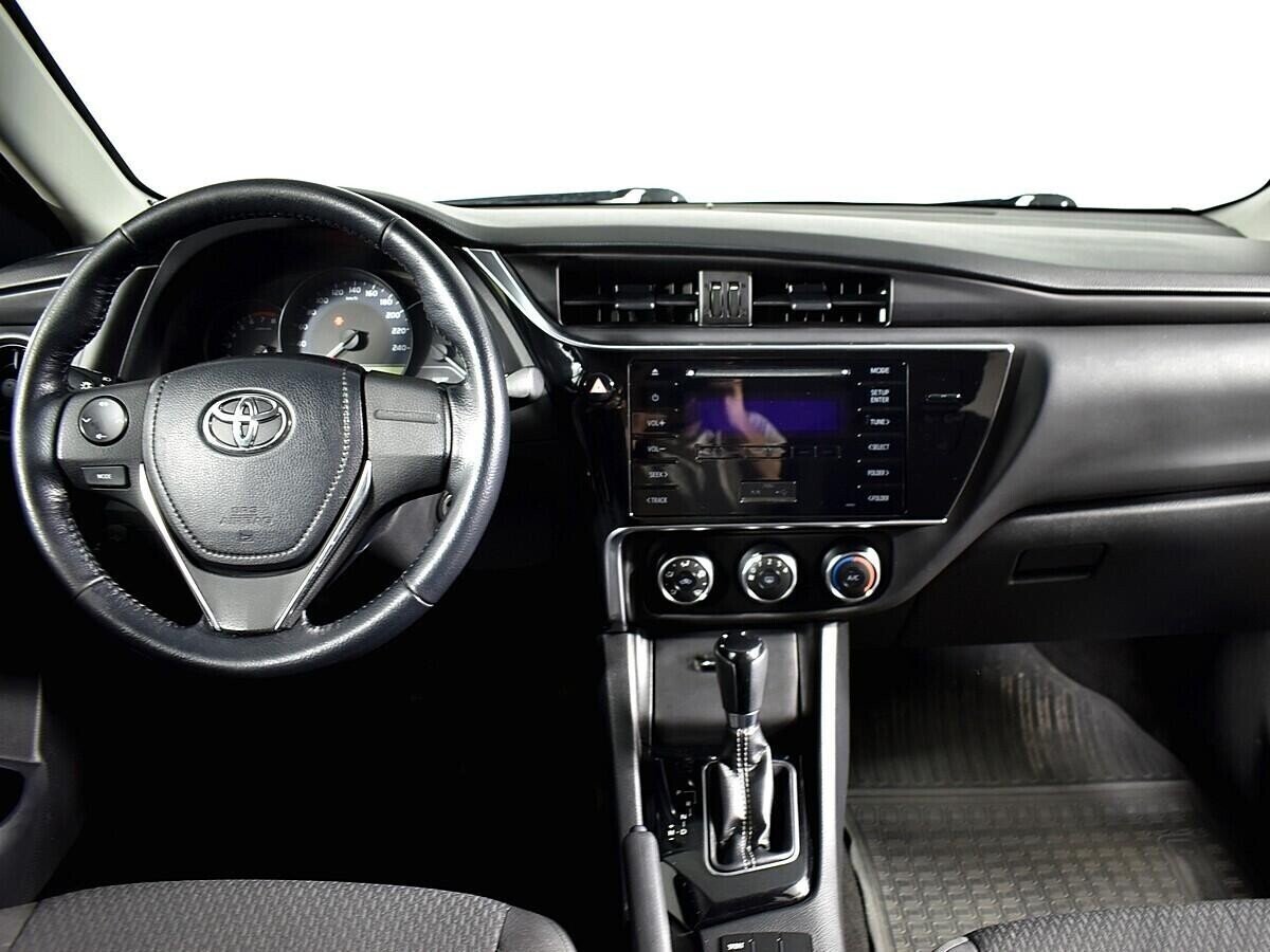 Toyota Corolla, 1.3 л, Вариатор, 2017 фото 8
