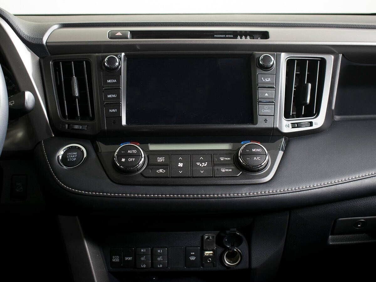 Toyota RAV4, 2.0 л, Вариатор, 2018 фото 2