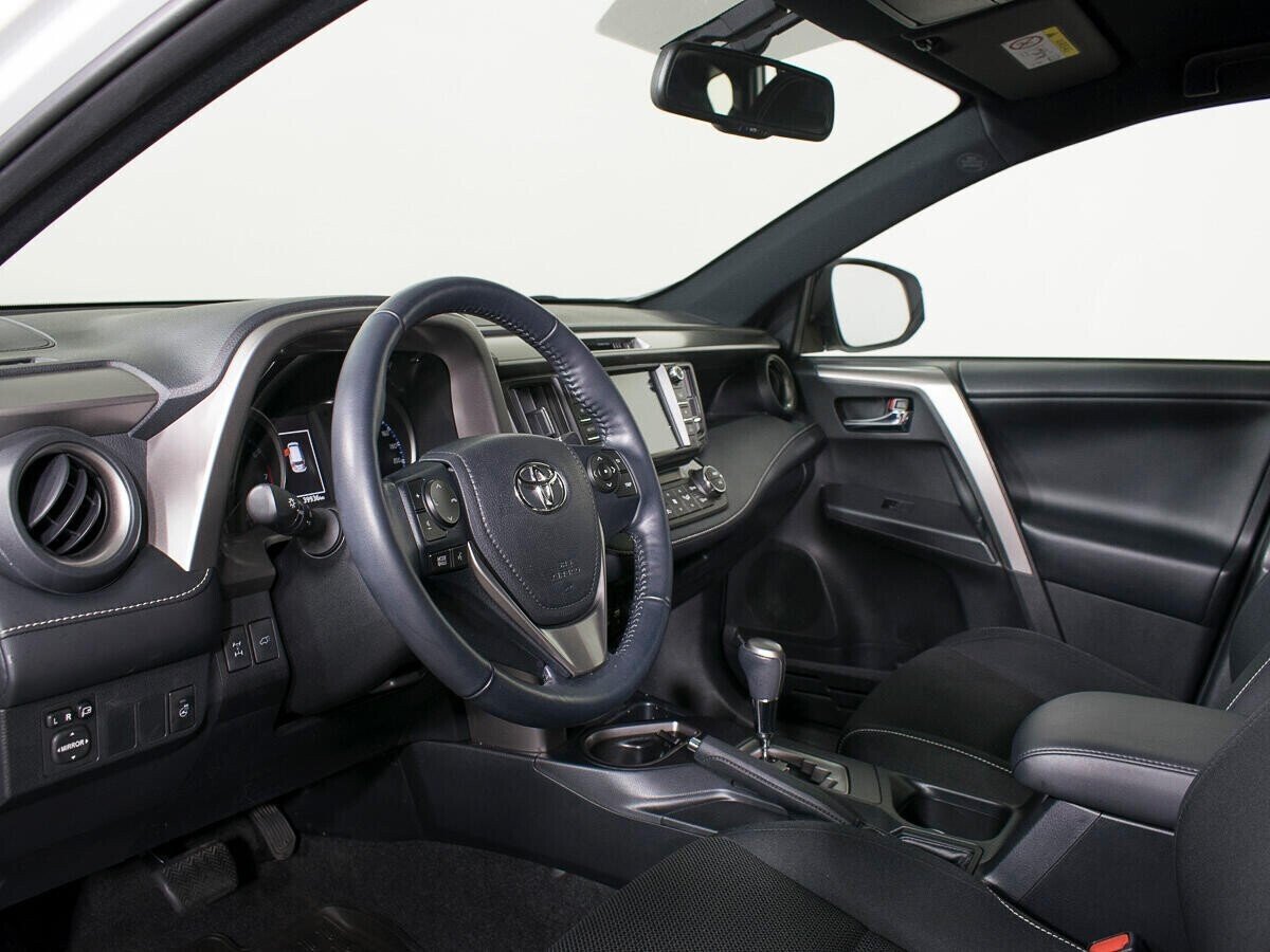 Toyota RAV4, 2.0 л, Вариатор, 2018 фото 7