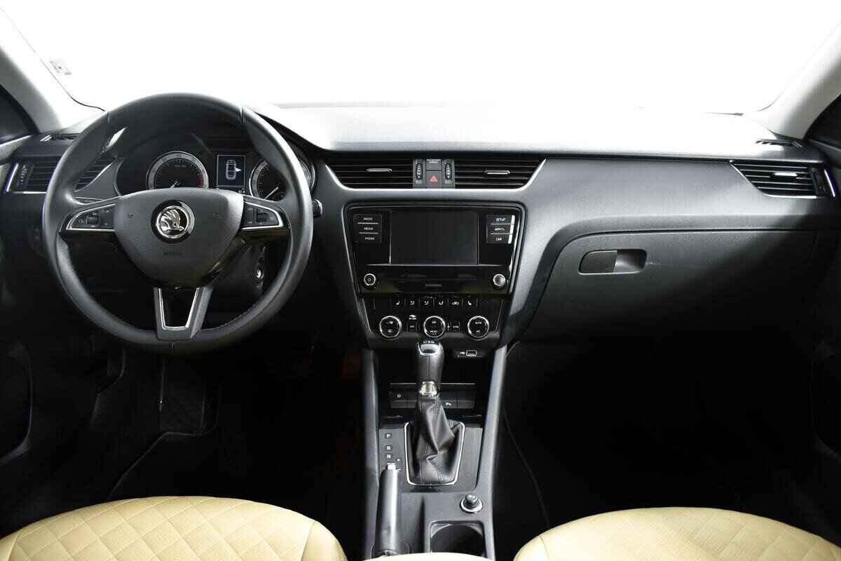 Skoda Octavia Импорт, 1.5 л, Робот, 2019 фото 8