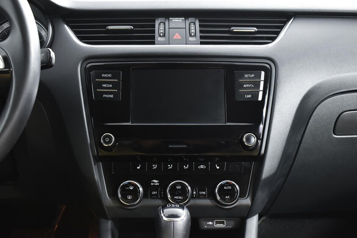 Skoda Octavia Импорт, 1.5 л, Робот, 2019 фото 9