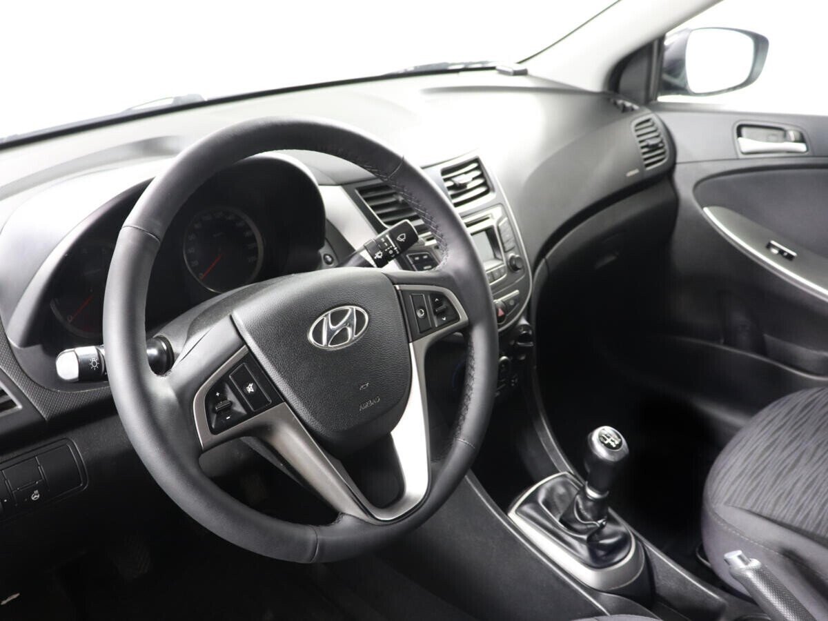 Hyundai Solaris, 1.6 л, МТ, 2016 фото 7